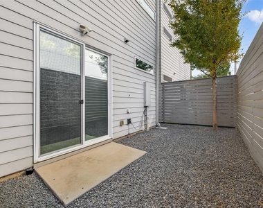 5919 E Post Oak Lane - Photo Thumbnail 36