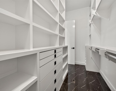 5919 E Post Oak Lane - Photo Thumbnail 29