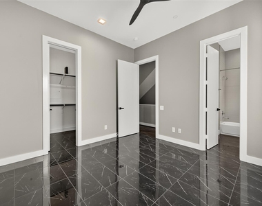 5919 E Post Oak Lane - Photo Thumbnail 31