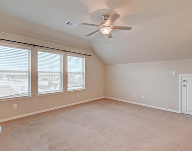 2111 Post Oak Court - Photo Thumbnail 29