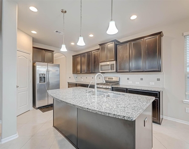2111 Post Oak Court - Photo Thumbnail 14