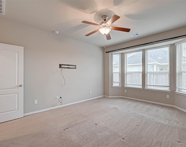 2111 Post Oak Court - Photo Thumbnail 17