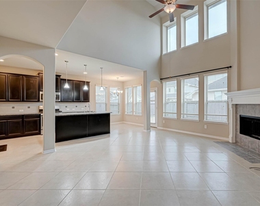 2111 Post Oak Court - Photo Thumbnail 9