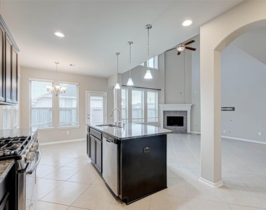 2111 Post Oak Court - Photo Thumbnail 12