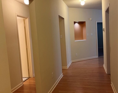 17314 Glenmorris Drive - Photo Thumbnail 5