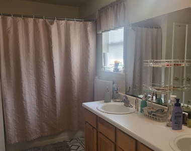 17314 Glenmorris Drive - Photo Thumbnail 21