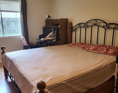 17314 Glenmorris Drive - Photo Thumbnail 11