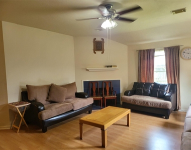 17314 Glenmorris Drive - Photo Thumbnail 6