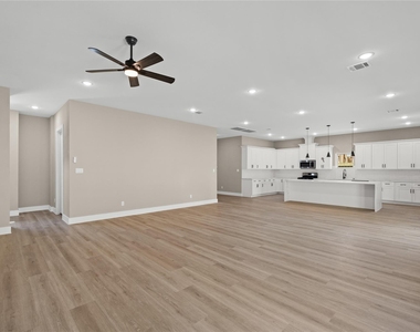 2618 Liguria Ln - Photo Thumbnail 5