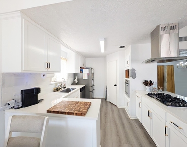 11662 Sagewind Drive - Photo Thumbnail 6