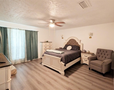 11662 Sagewind Drive - Photo Thumbnail 7