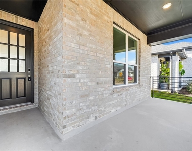 3222 Kindred Way - Photo Thumbnail 3