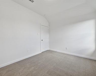 3222 Kindred Way - Photo Thumbnail 36