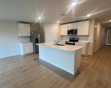 532 Ilaria Court - Photo Thumbnail 8