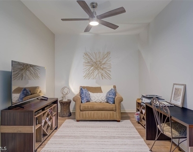 8223 Parkstone Place - Photo Thumbnail 15