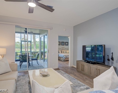 8223 Parkstone Place - Photo Thumbnail 7