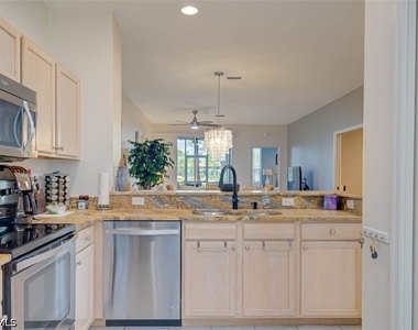 8223 Parkstone Place - Photo Thumbnail 14