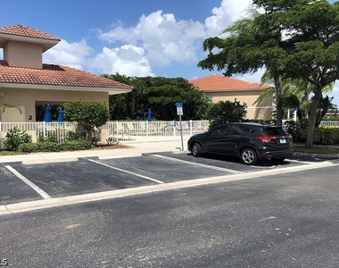 2790 Cypress Trace Circle - Photo Thumbnail 6