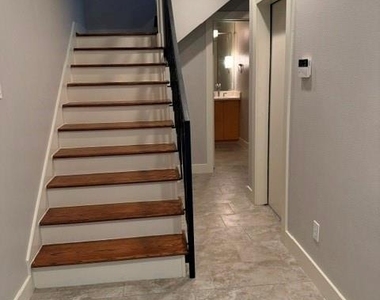 4700 Austin Street - Photo Thumbnail 2