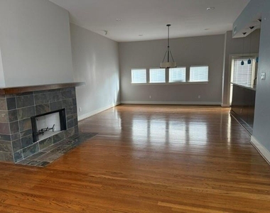 4700 Austin Street - Photo Thumbnail 3
