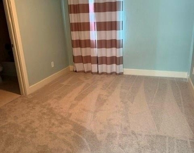 4700 Austin Street - Photo Thumbnail 5