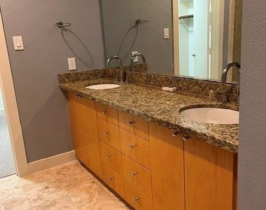 4700 Austin Street - Photo Thumbnail 8