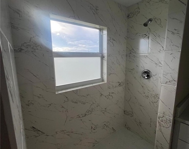 357 Grant Boulevard - Photo Thumbnail 7