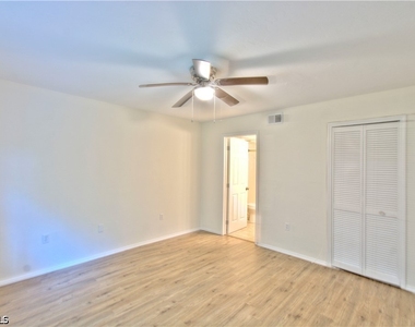 2385 Naples Trace Circle - Photo Thumbnail 21