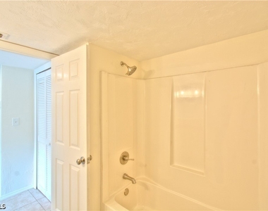 2385 Naples Trace Circle - Photo Thumbnail 19