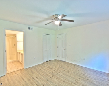 2385 Naples Trace Circle - Photo Thumbnail 22