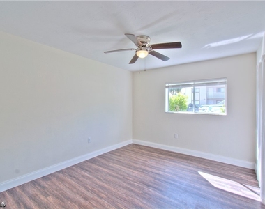 2385 Naples Trace Circle - Photo Thumbnail 15