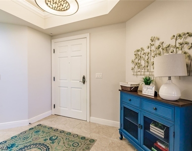 1065 Borghese Lane - Photo Thumbnail 3
