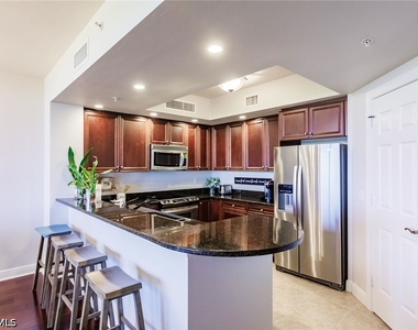 1065 Borghese Lane - Photo Thumbnail 9