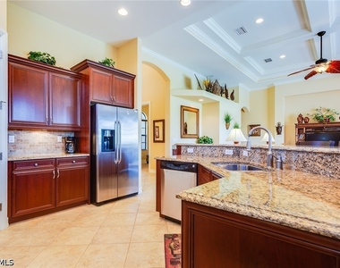7747 Cottesmore Drive - Photo Thumbnail 11