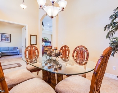 7747 Cottesmore Drive - Photo Thumbnail 7