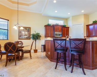 7747 Cottesmore Drive - Photo Thumbnail 14