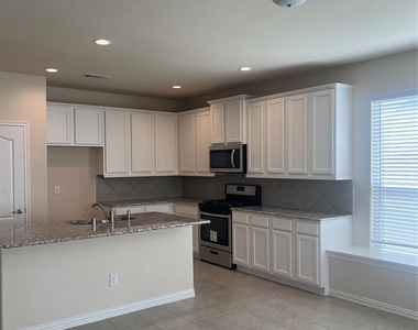 30014 Twisting Springs Drive - Photo Thumbnail 16