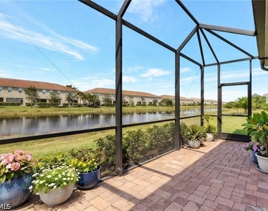 2567 Vine Avenue - Photo Thumbnail 17