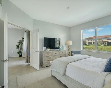 2567 Vine Avenue - Photo Thumbnail 7