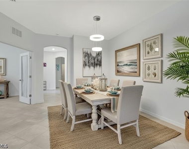 2567 Vine Avenue - Photo Thumbnail 4