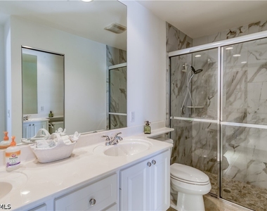 7390 Emilia Lane - Photo Thumbnail 16