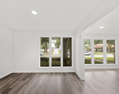 8307 Braesview Lane - Photo Thumbnail 6