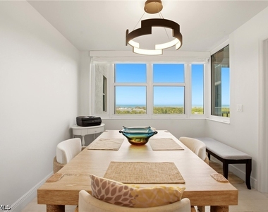 5550 Heron Point Drive - Photo Thumbnail 9