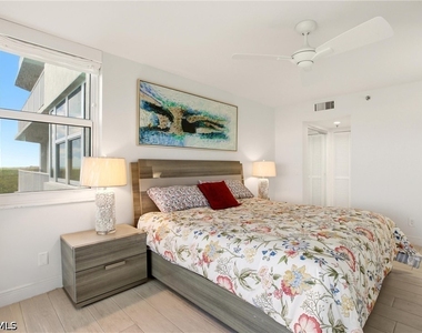 5550 Heron Point Drive - Photo Thumbnail 13