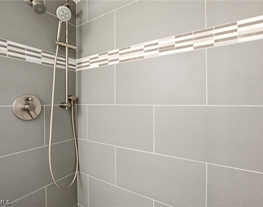 5550 Heron Point Drive - Photo Thumbnail 23