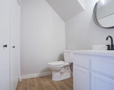 2707 S S Millbend Drive - Photo Thumbnail 15