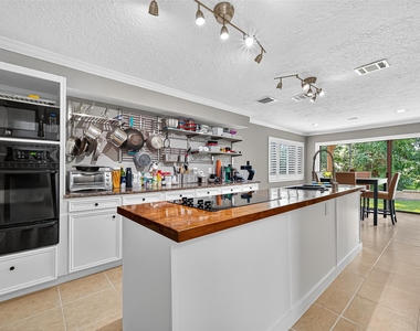 5815 Green Terrace Ln - Photo Thumbnail 12