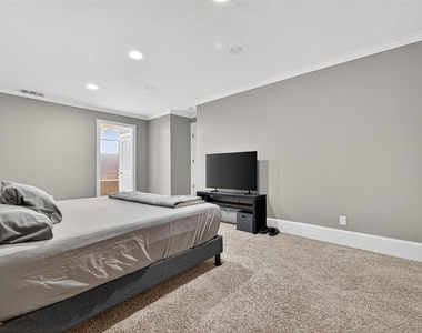 5815 Green Terrace Ln - Photo Thumbnail 22