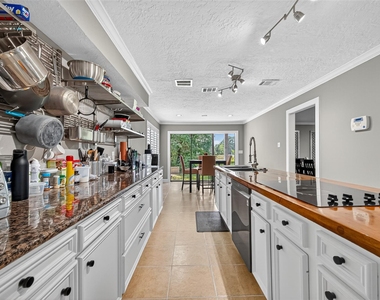 5815 Green Terrace Ln - Photo Thumbnail 14