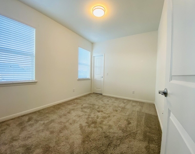 1524 Ojeman Road - Photo Thumbnail 20